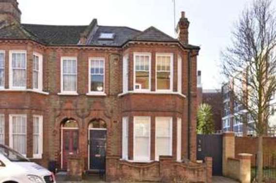 3 bedroom Flat for s...